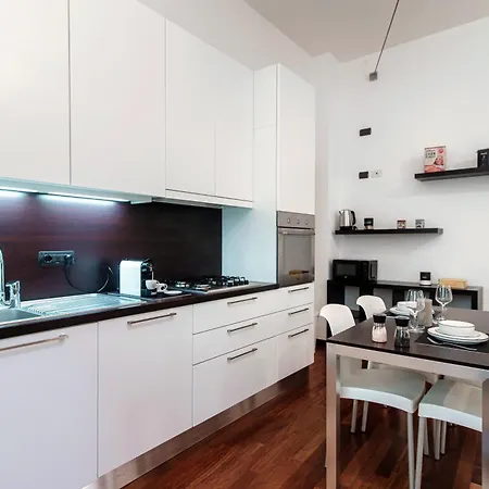 Apartman In One - By Myhomeincomo *