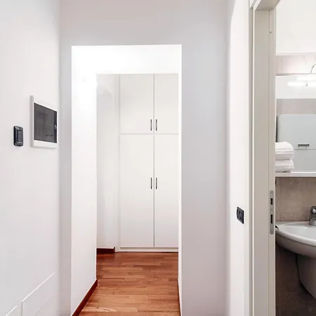 In One - By Myhomeincomo * コモ