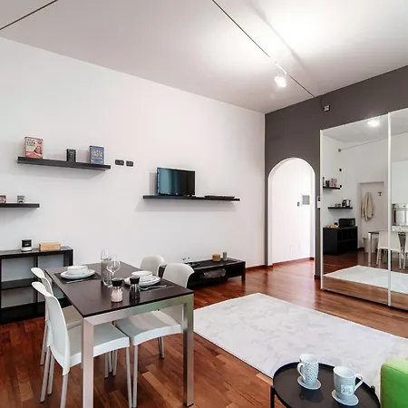 In One - By Myhomeincomo Apartment *