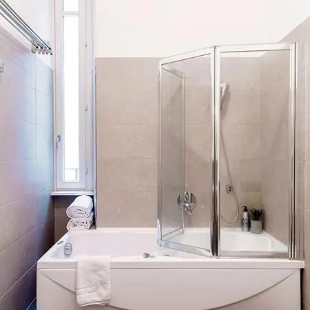 Apartament In One - By Myhomeincomo