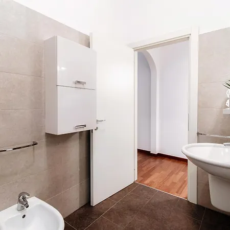 In One - By Myhomeincomo Como